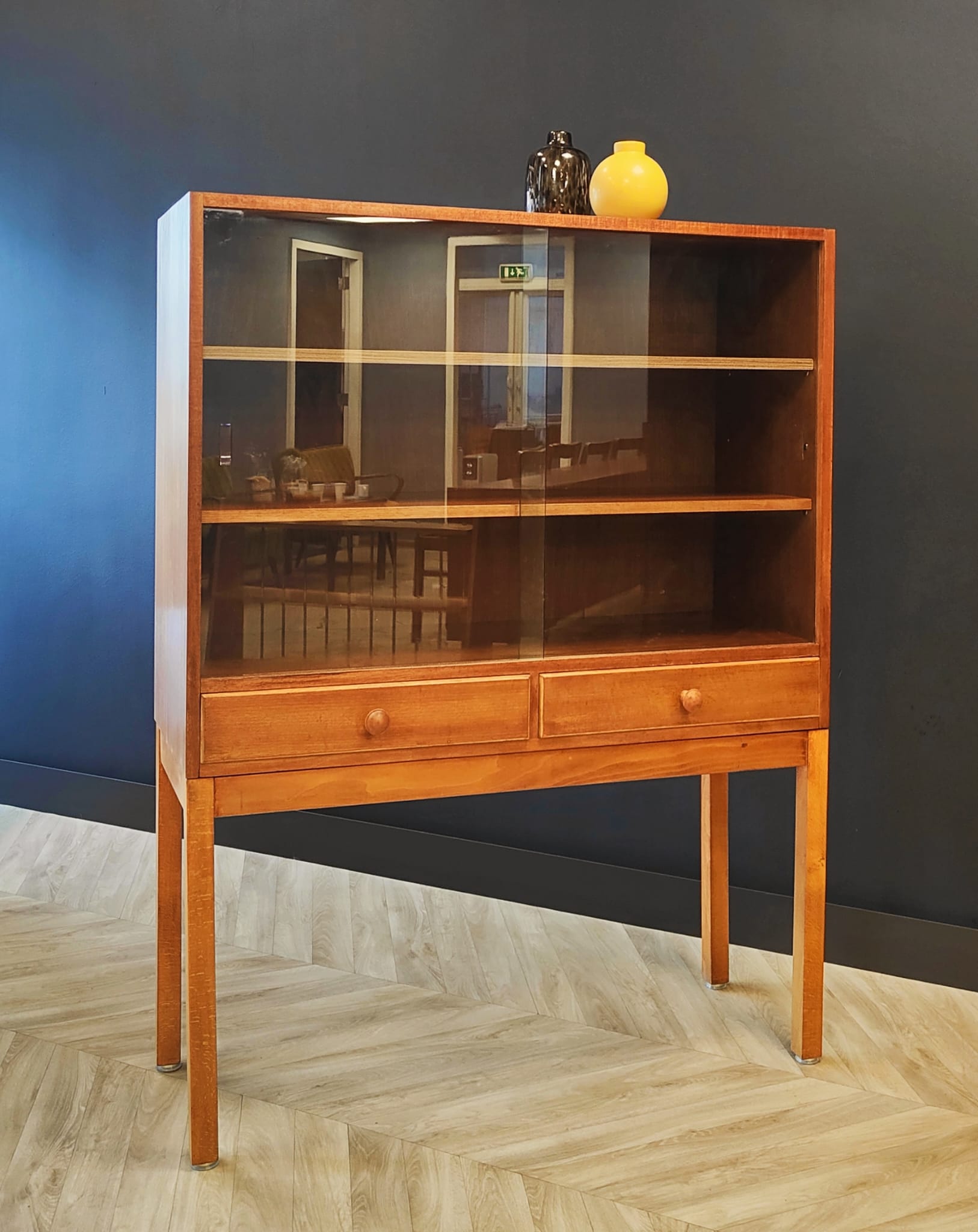 Mid century display cabinet vintage