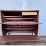 Two-color shoe furniture from the 50s with compass feet