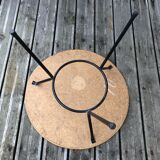 Table basse tripode en fer 1950s