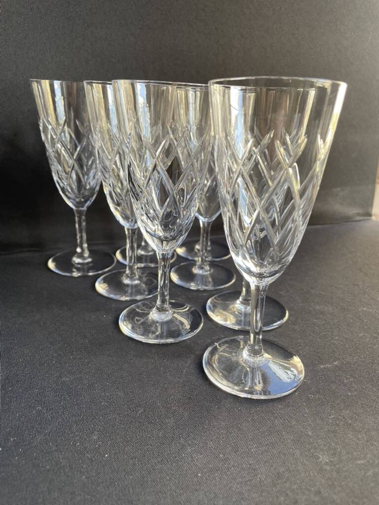 8 champagne flutes - cut crystal – cristalleries royales de champagne