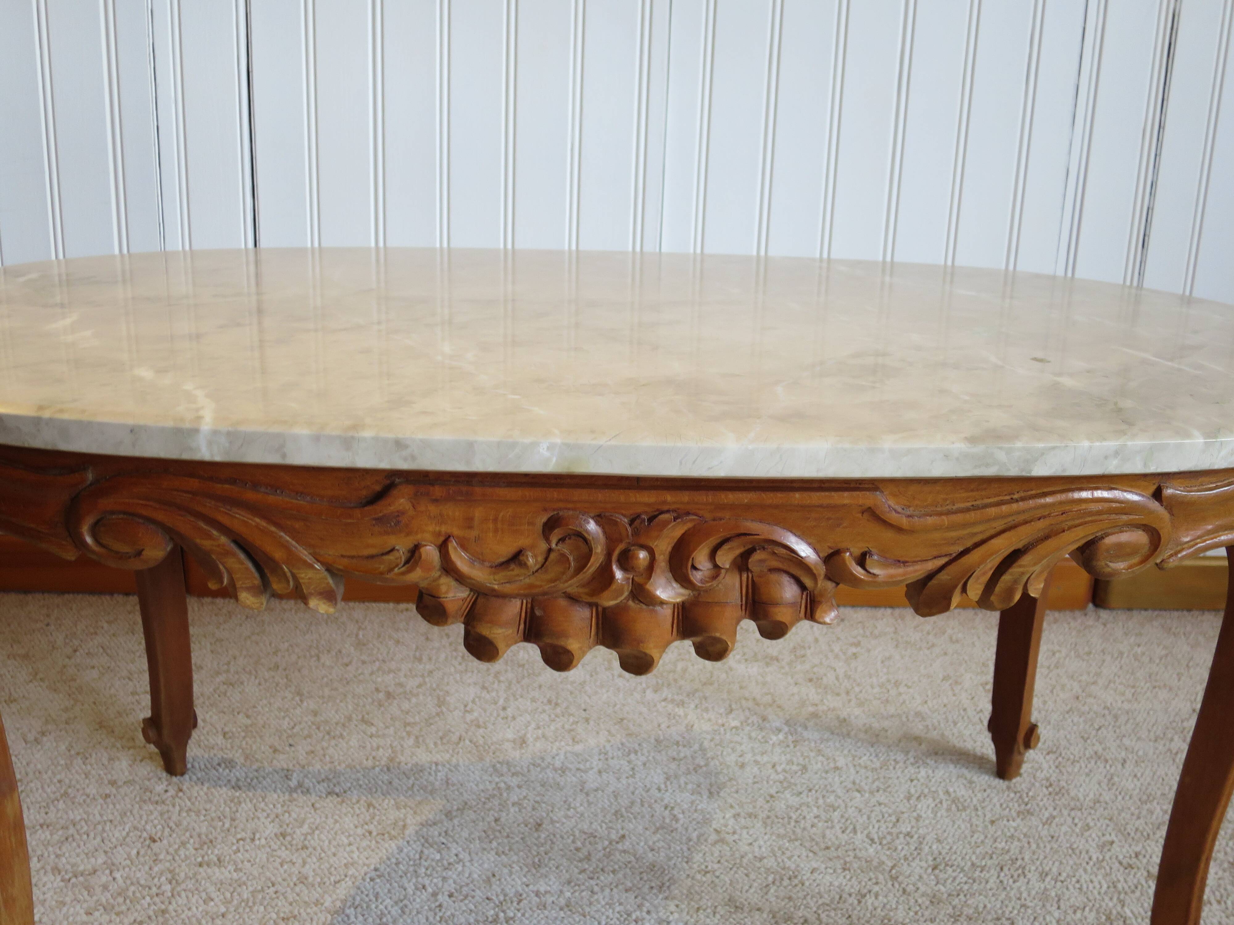 Oval coffee table - carved wood - white veined marble - Regency / Louis XV style