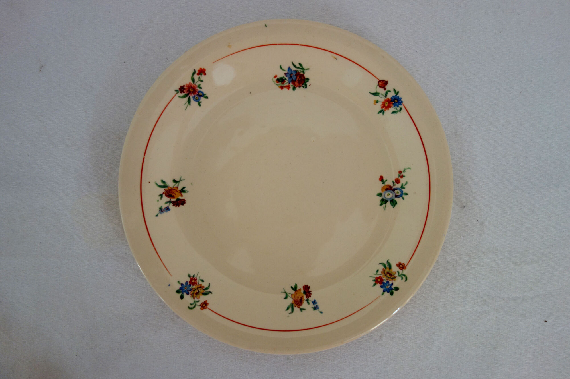8 dessert plates with presentation dish, Béarn model, Orchies