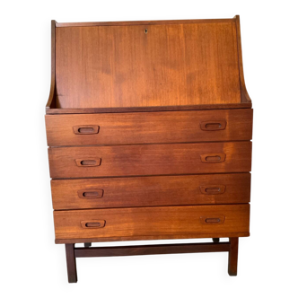 Scandinavian secretary
