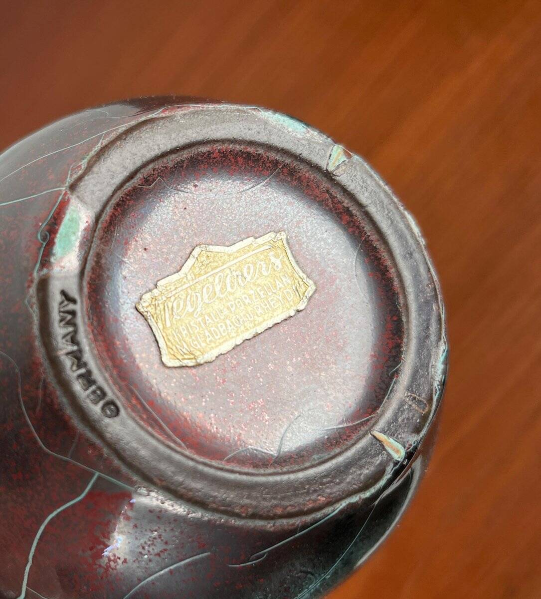 German studio pottery vase Art Deco by Richard Uhlemeyer, 1940s.