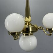 Chandelier en laiton et verre opalin Art Déco, années 1930