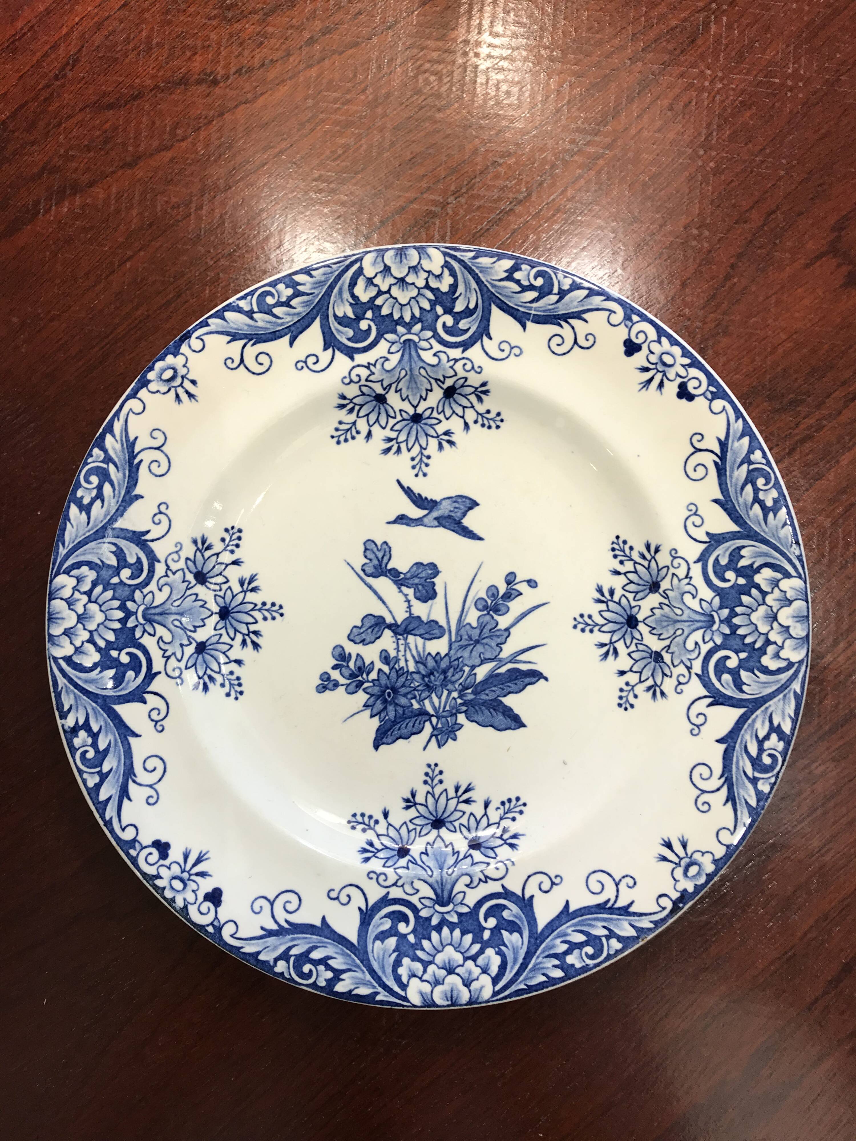 Set of 8 dinner plates blue Longwy