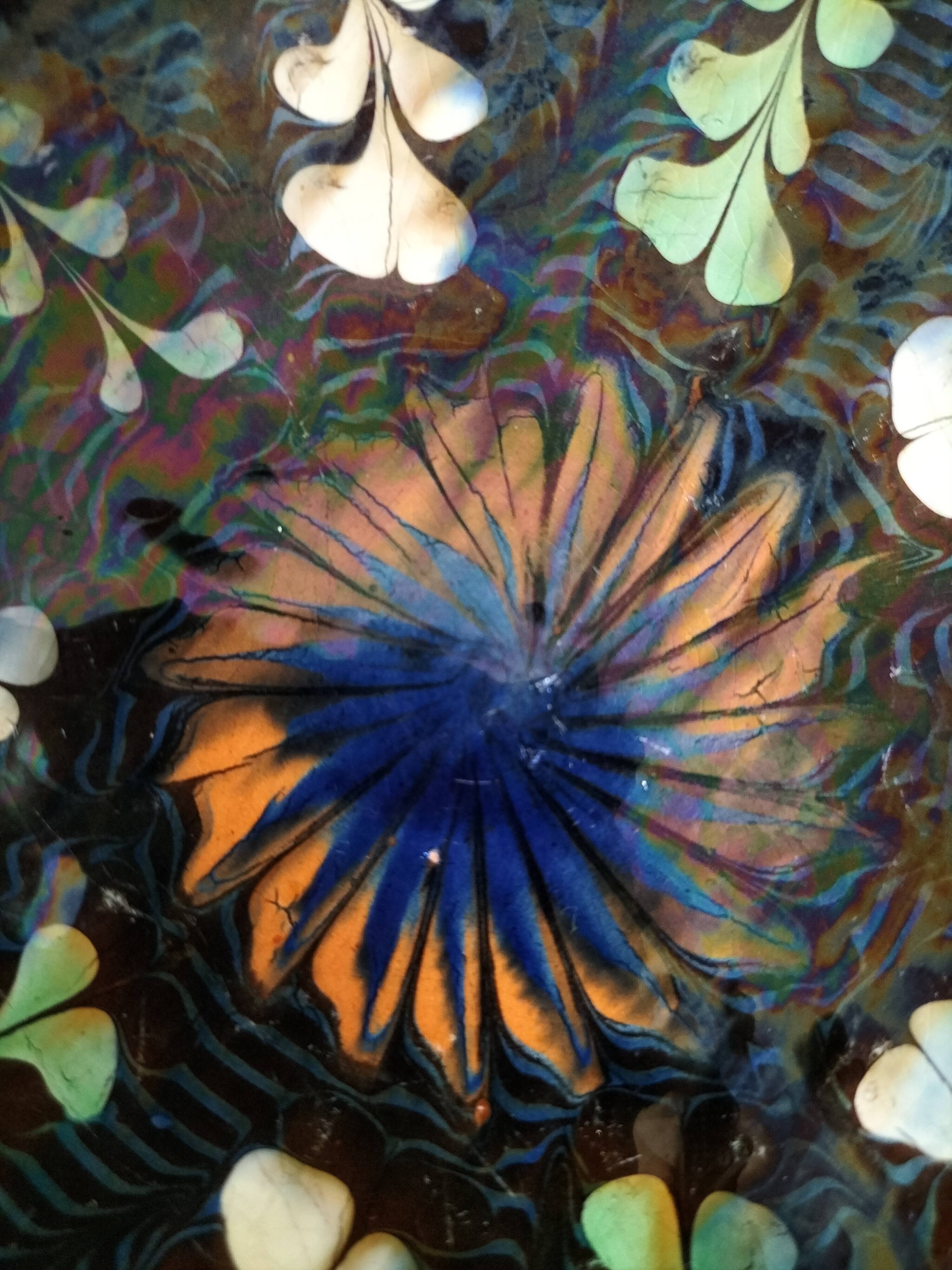 Large handcrafted glazed bowl – radiant floral decoration