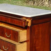 Commode style Louis Philippe en acajou