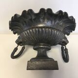 Cast-iron Medici vase
