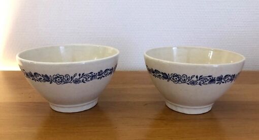 Lot 2 antique bowls blue frieze décor
