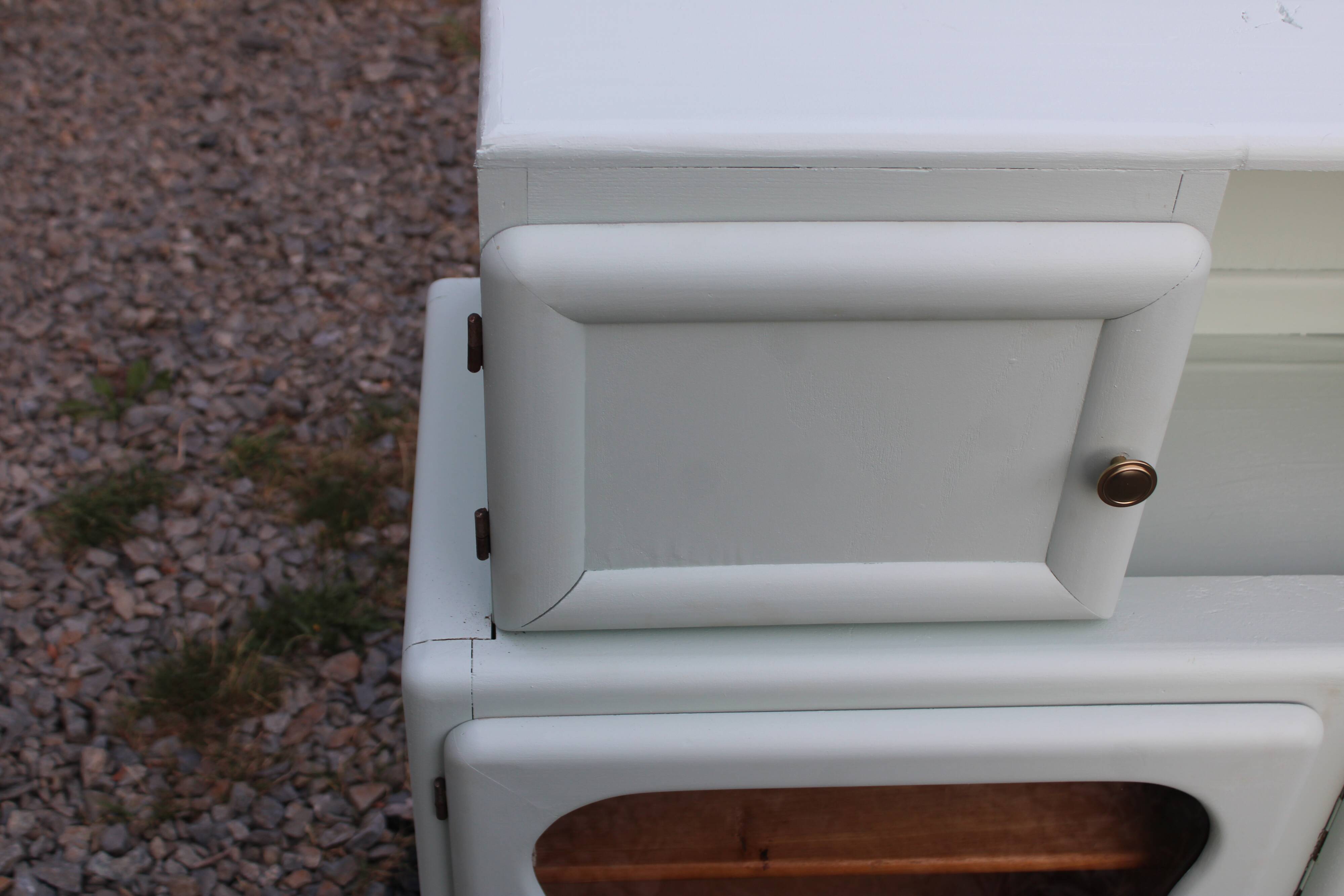Renovated vintage buffet – Celadon Green Libéron