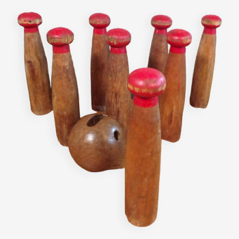 1900 wooden bowling game