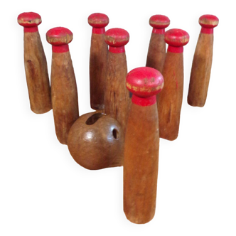 1900 wooden bowling game