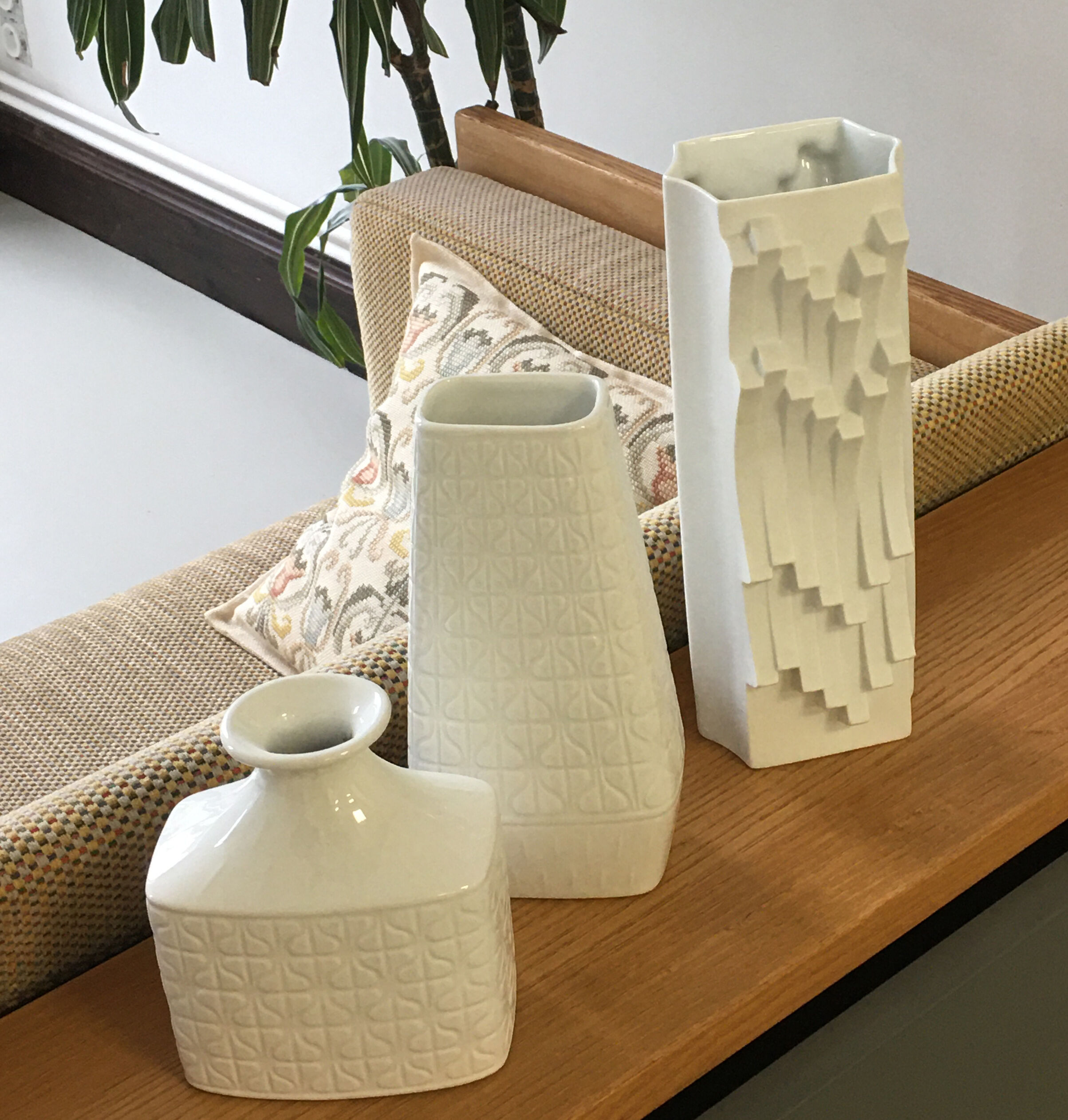 Porcelain vase by Heinrich Fuchs for Hutschenreuther, 1960s