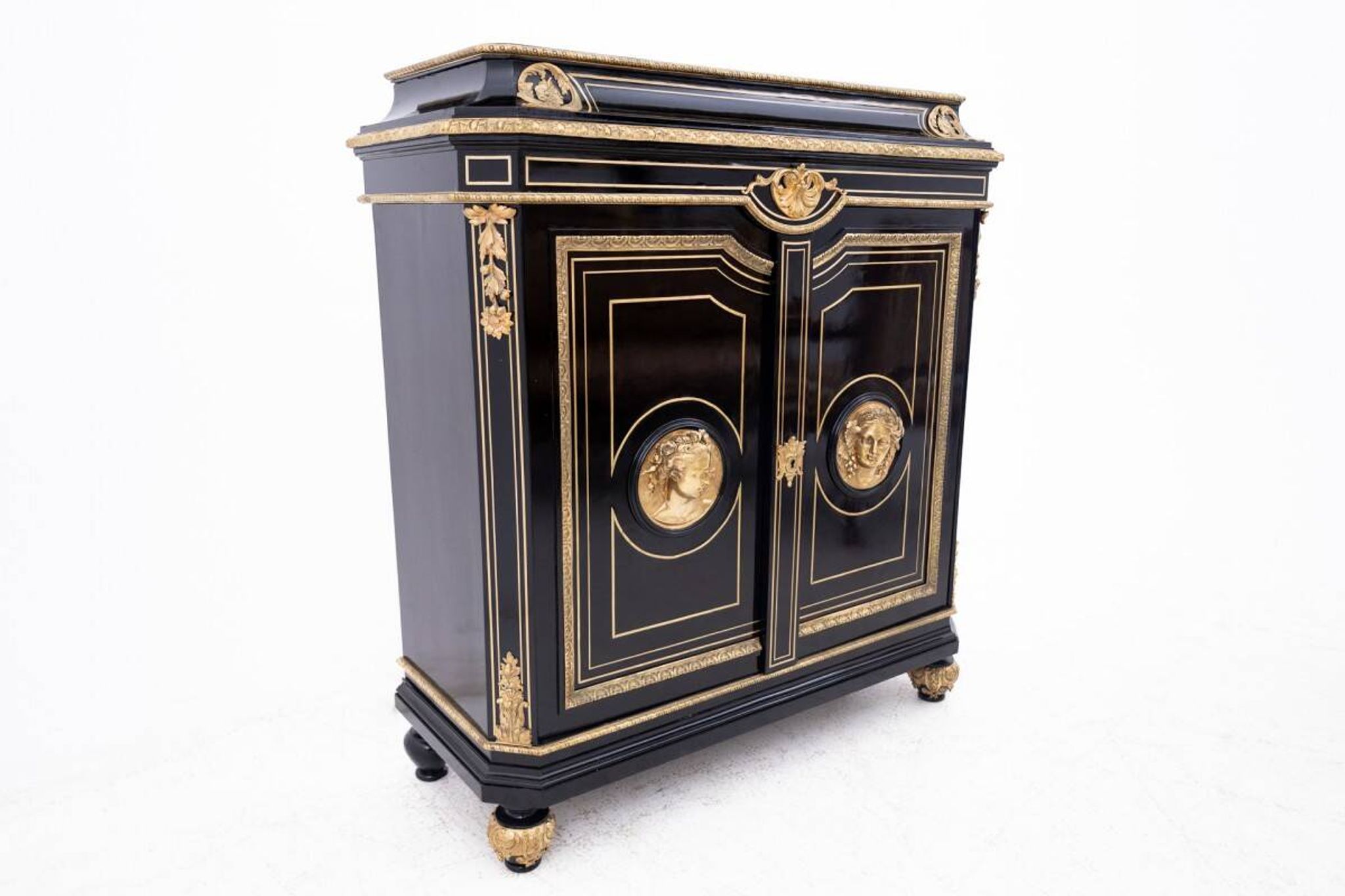Commode de style Napoléon III, France, vers 1880.