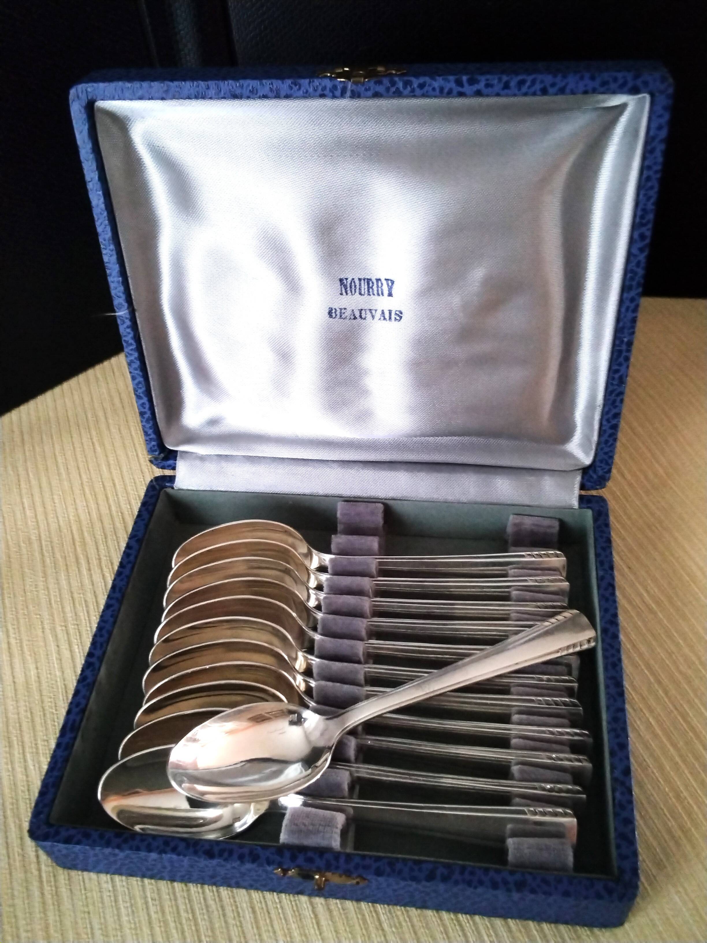 Coffret de 12 cuillères à café métal argenté 18 G
