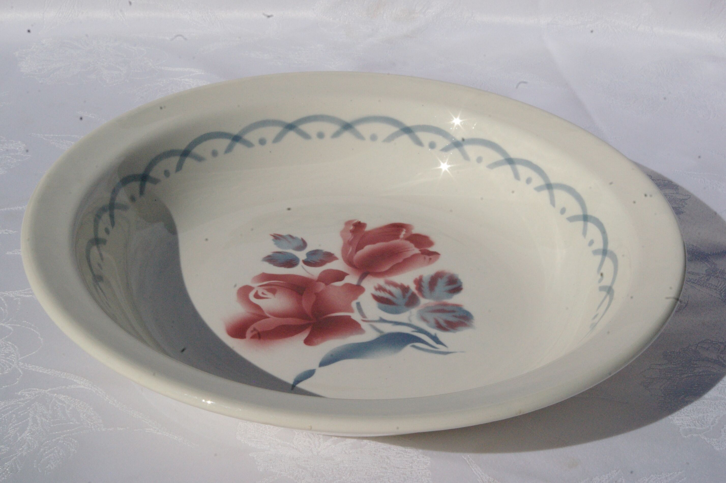Vintage hollow round dish in Faience Digoin Sarreguemines model Cannes