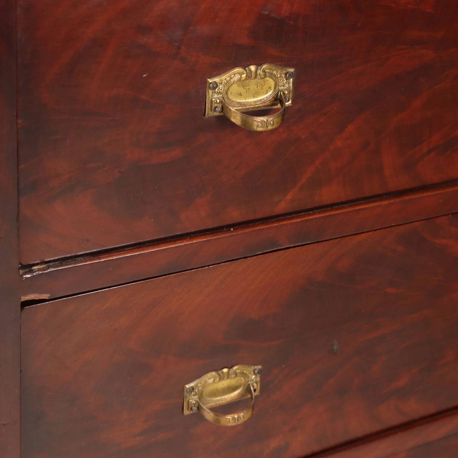 Commode 4 tiroirs en acajou, XIXe siècle