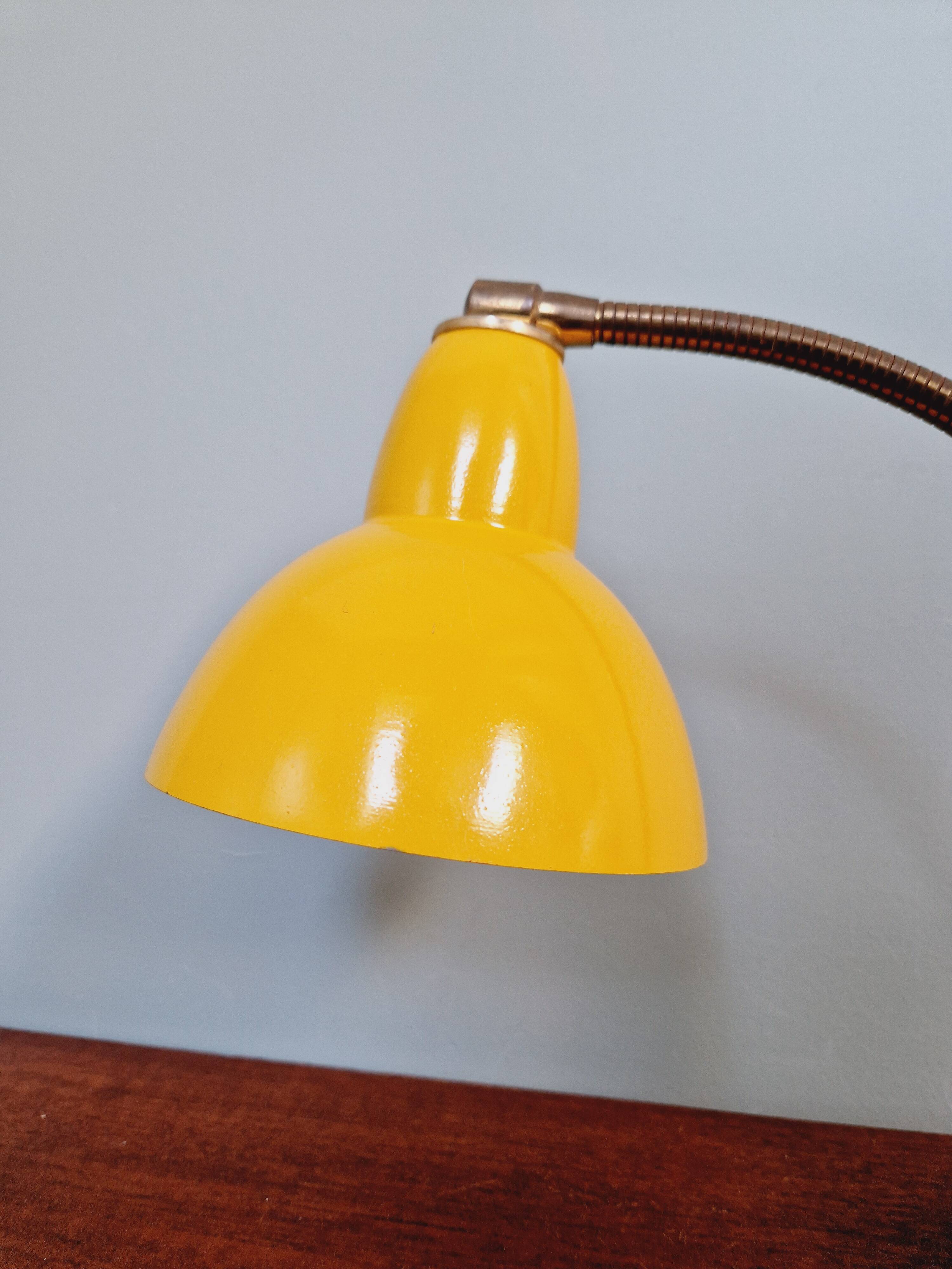 Casserole lamp in yellow lacquered metal and black marble, 1950s