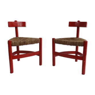 Pair of tripod Chair