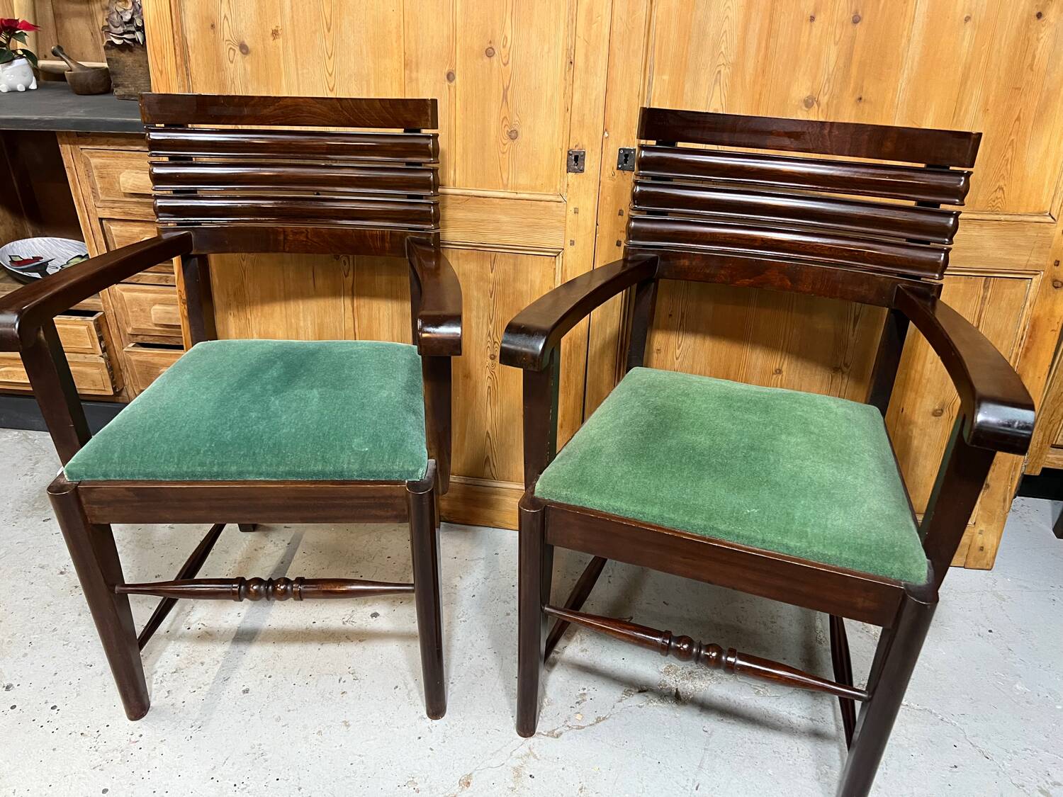Set of 6 chairs and 2 armchairs by Gaston Poisson