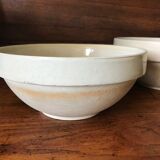 Enamelled sandstone salad bowls