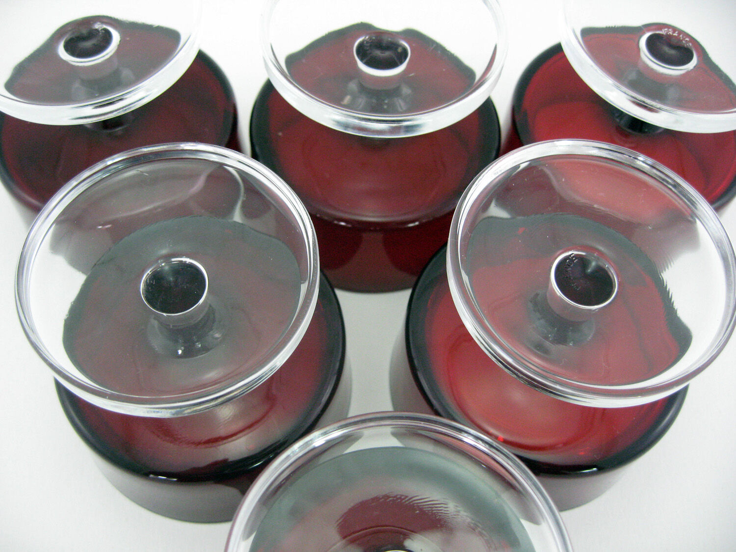 6 ruby red champagne glasses - Cavalier Luminarc France - vintage 70s