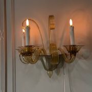 Venetian wall light in gilded Murano glass, circa 1940, set of five available.