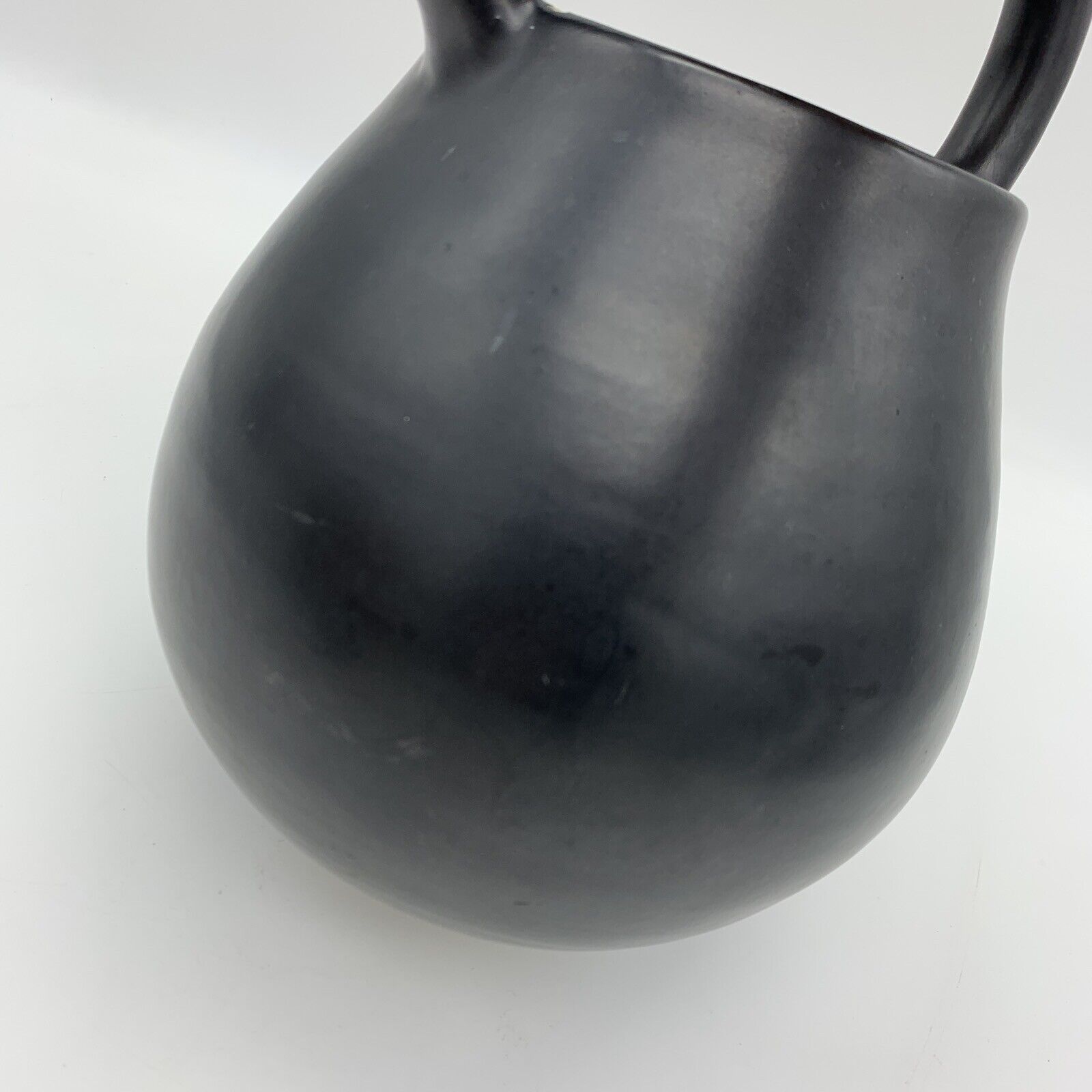Vase Cache pot to hang handle in black ceramic