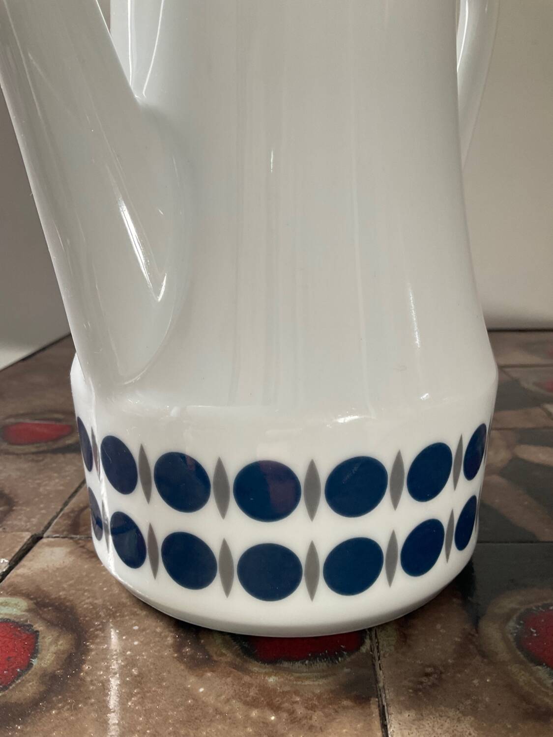 Vintage porcelain coffee maker from the 70s