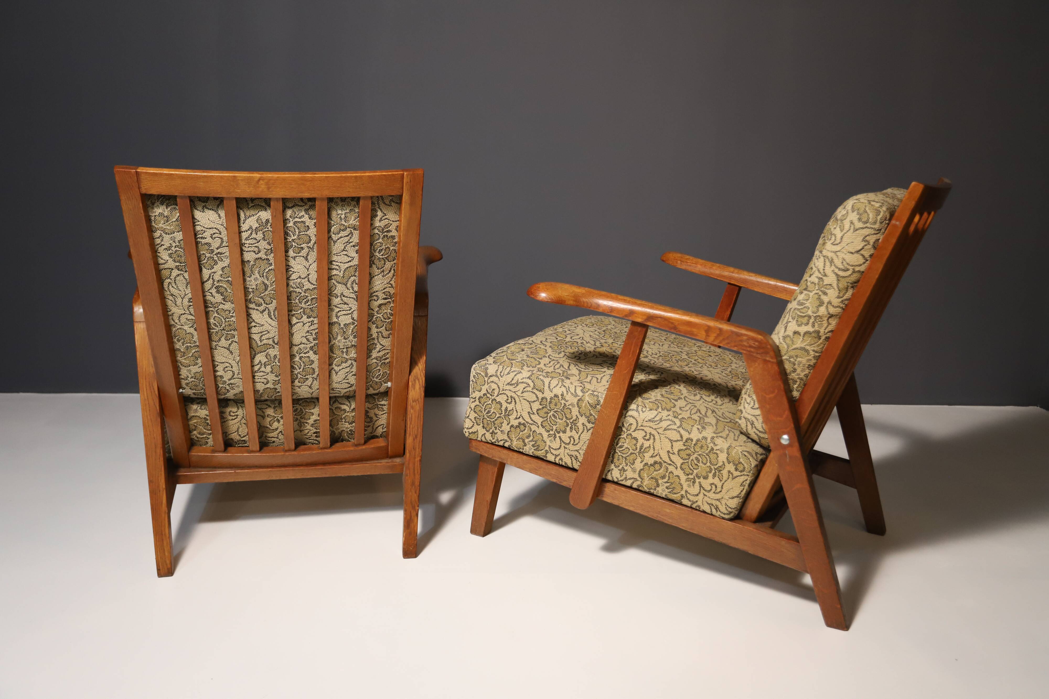 Paire de fauteuils du milieu du siècle, Tchécoslovaquie, vers les années 1940