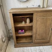 Large row of solid oak loom sliding doors