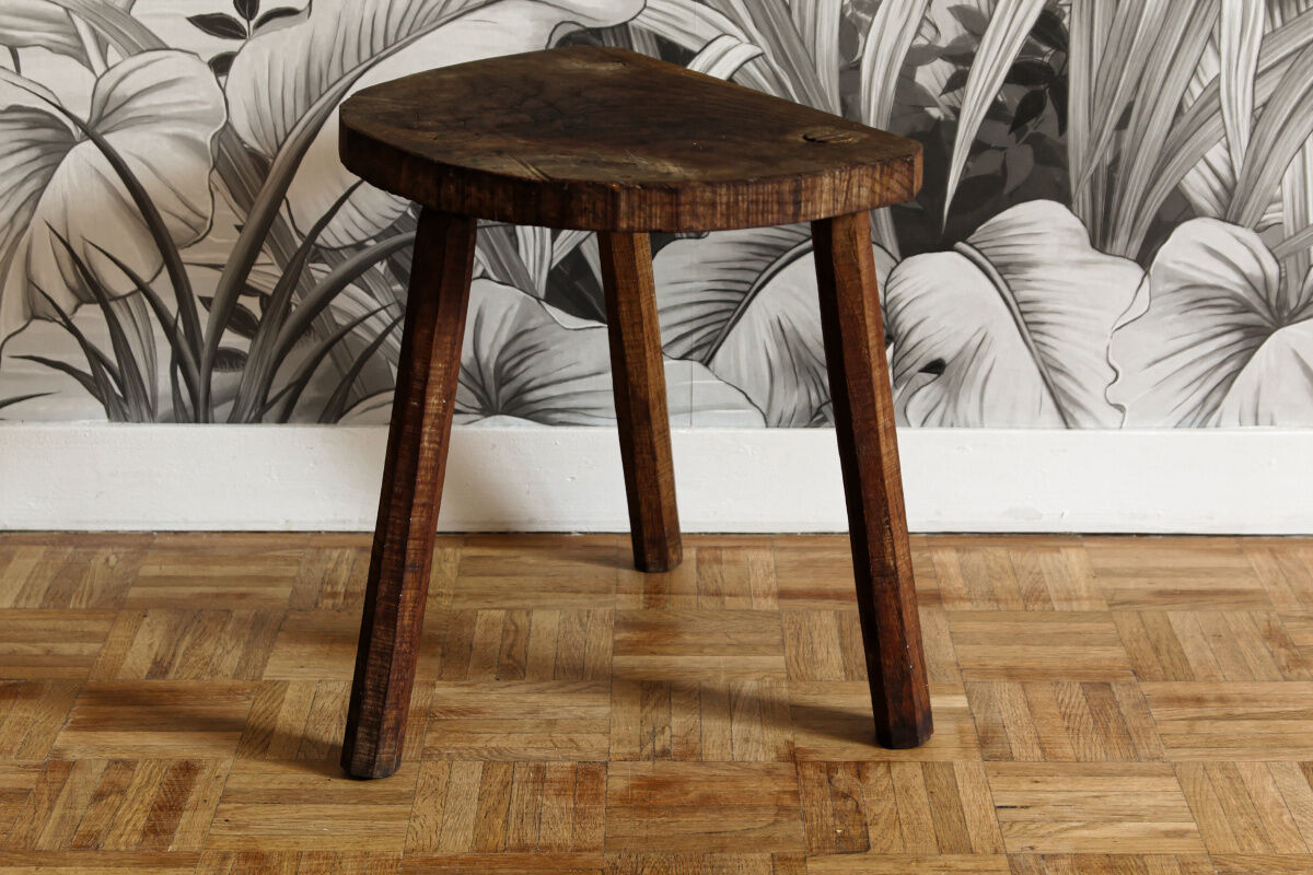 Brutalist cowherd stool