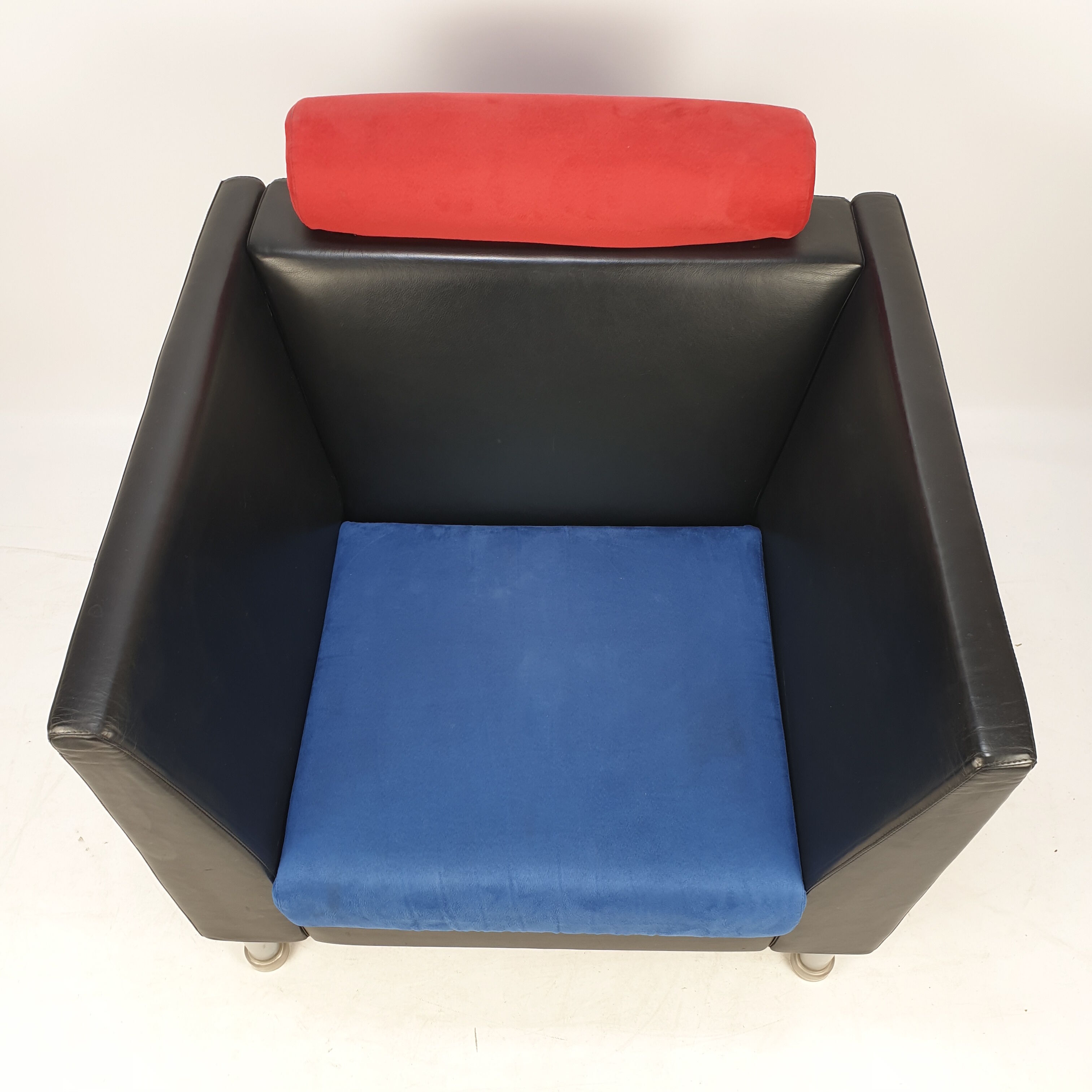 East side lounge chair by Ettore Sottsass for Knoll International, 1983