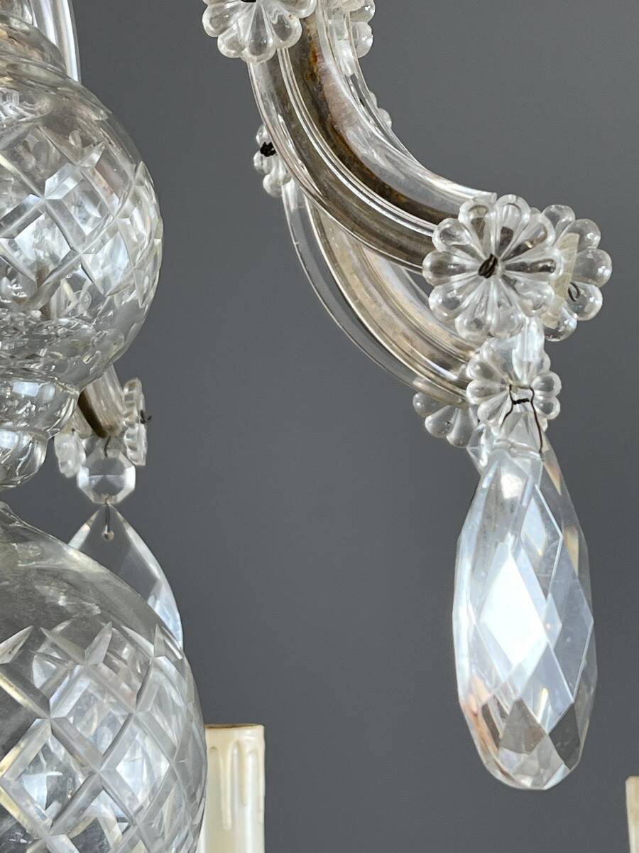 Large crystal chandelier with pendants, Louis XV style, 20th century.