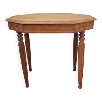 Decorative oak table from the 1940s