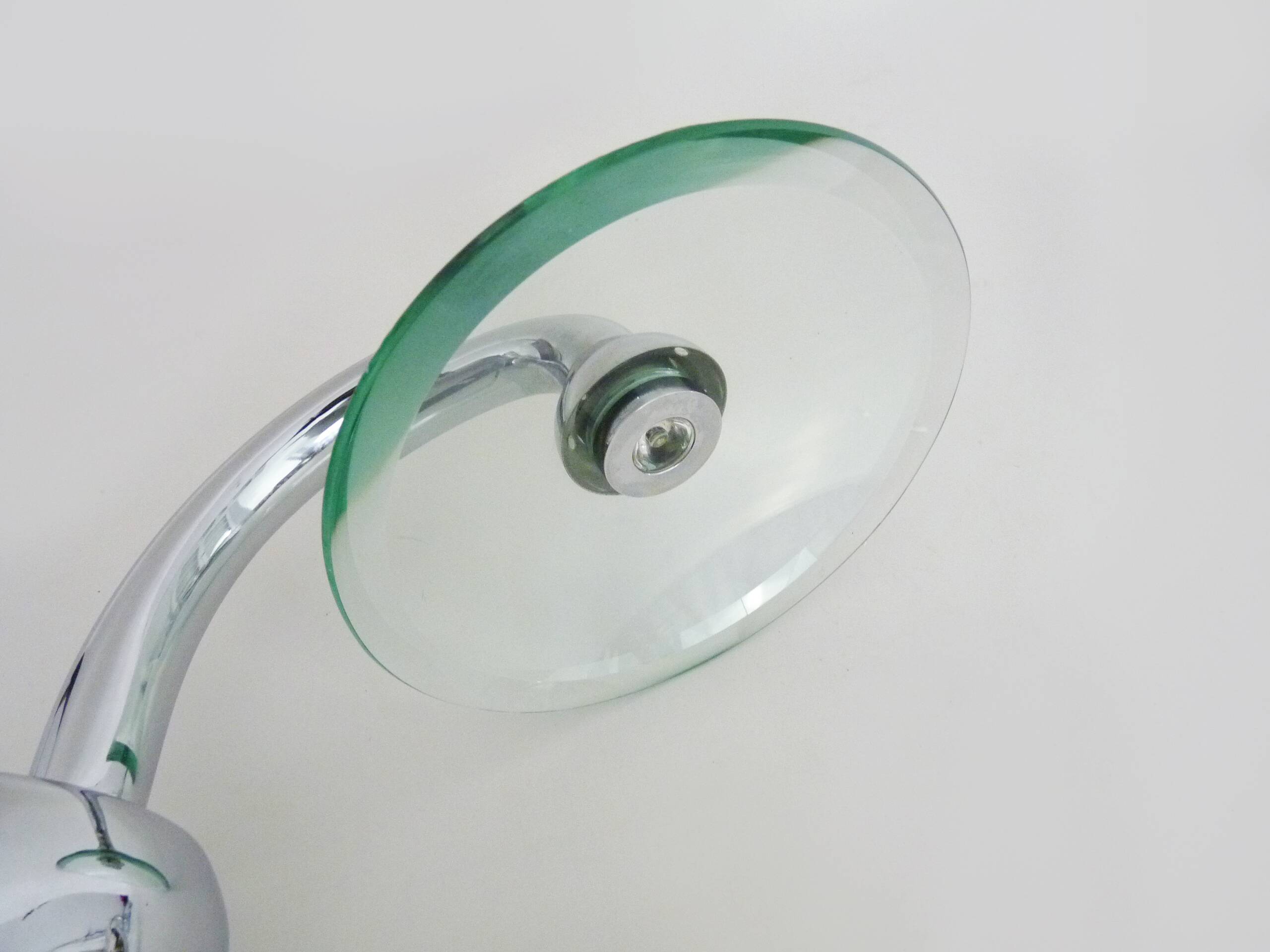 Paire d'appliques espagnole design en métal chromé et verre