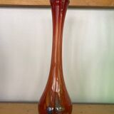 Red speckled blown soliflore vase