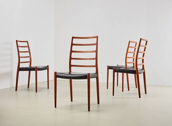 Ensemble de 4 chaises de salle à manger modèle 82 par Niels Otto Moller pour JL Mollers, 1971