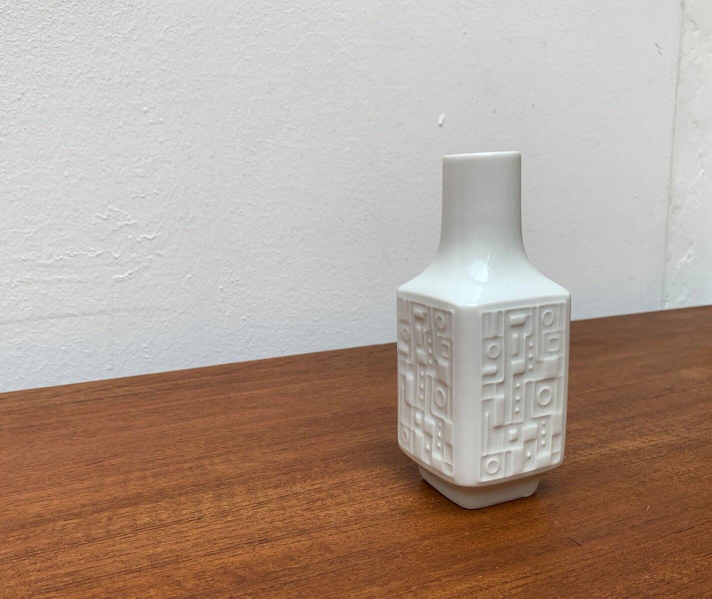 Brutalist porcelain vase from mid-century Wunsiedel Bavaria Porcelain, 1960s.