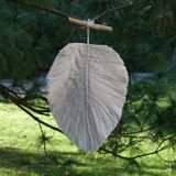 Plume en macramé tissage mural déco bohème