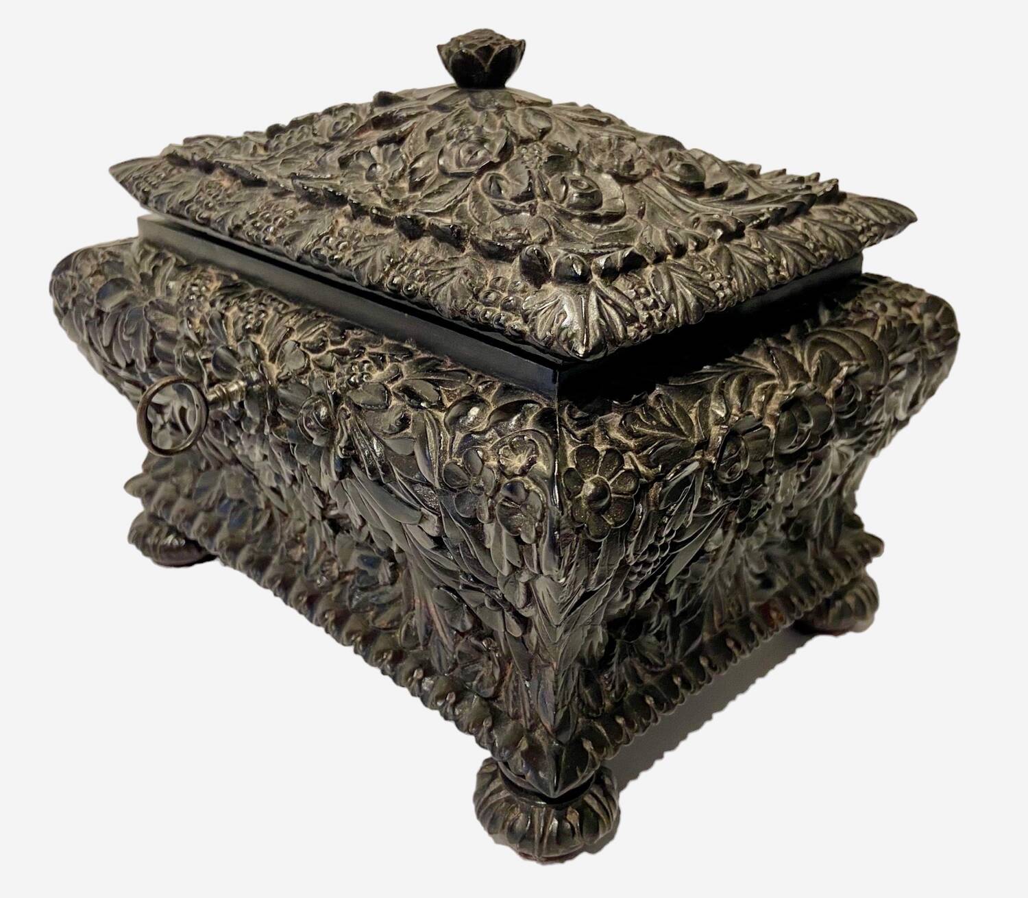 Coffre colonial en bois d'ébène