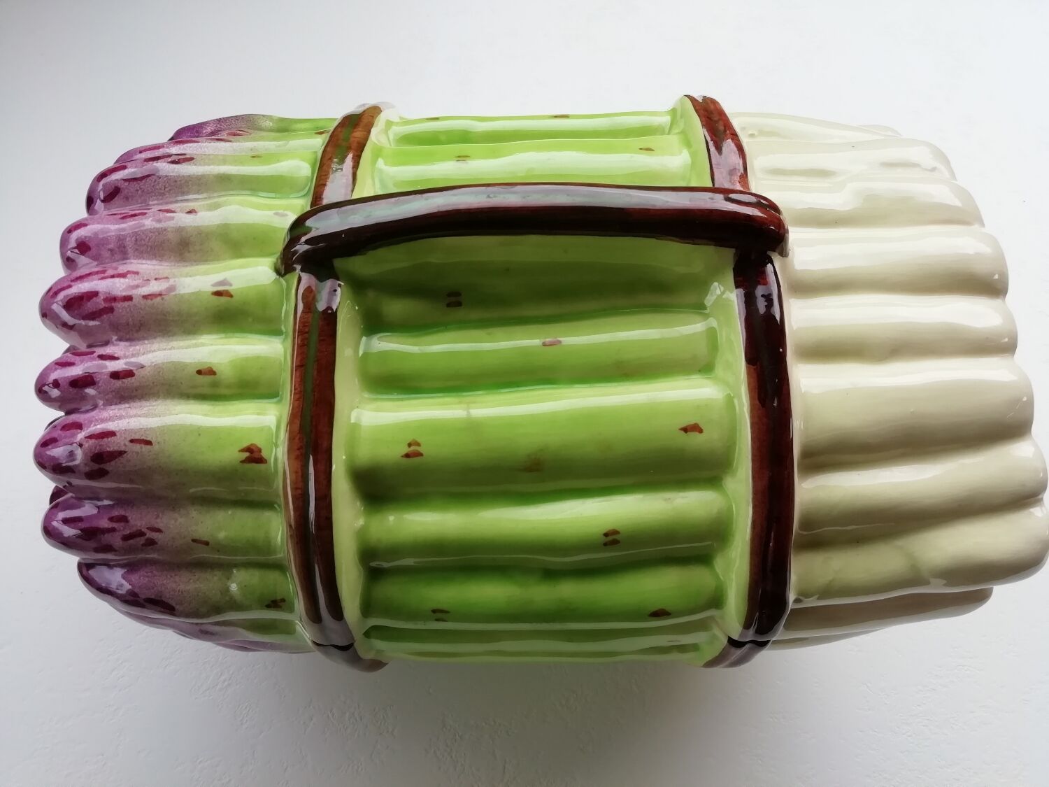 Asparagus barbotine dish