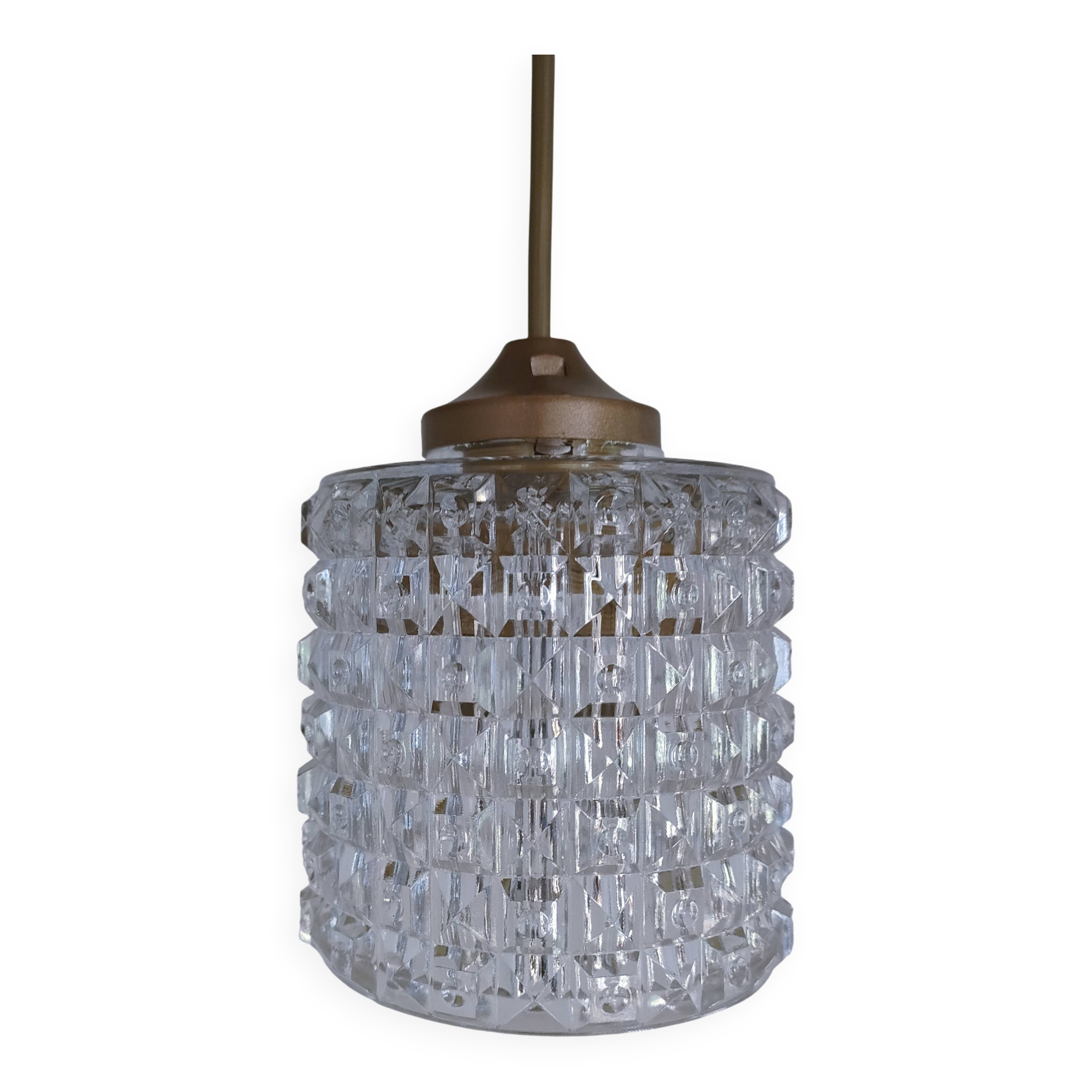 semi-crystal suspension with diamond motif design from the 1960s