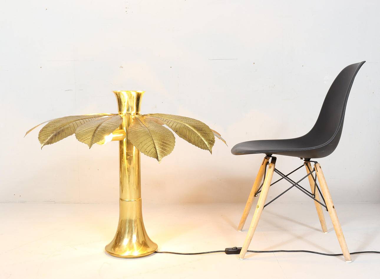 Carlo Giorgi. 2 sculptural lamps/table lamps by Carlo Giorgi for Bottega Gadda, model: Ippocastano, Italy, 1970s.