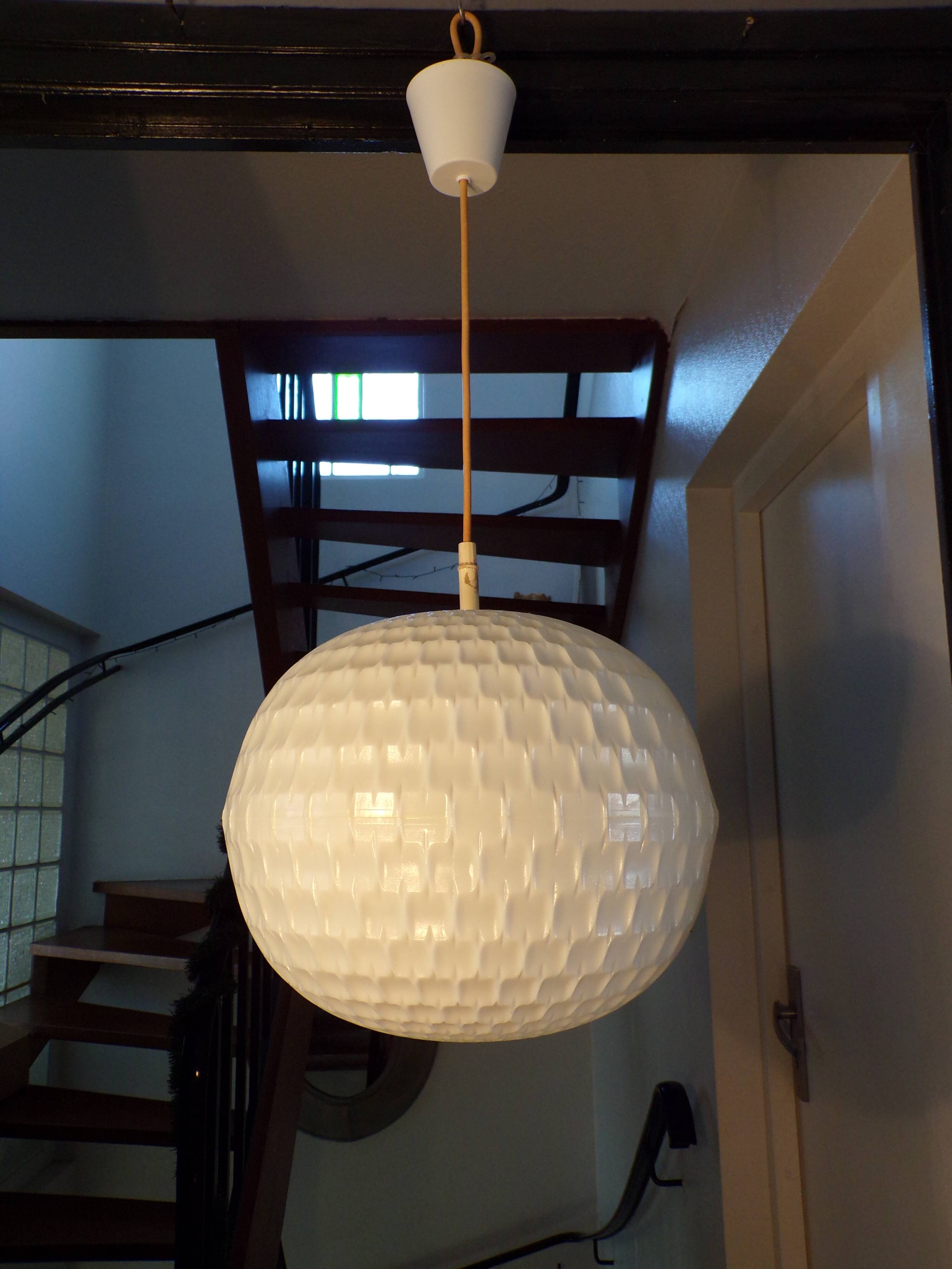 Diamond suspension by Aloys Gangkofner for Erco