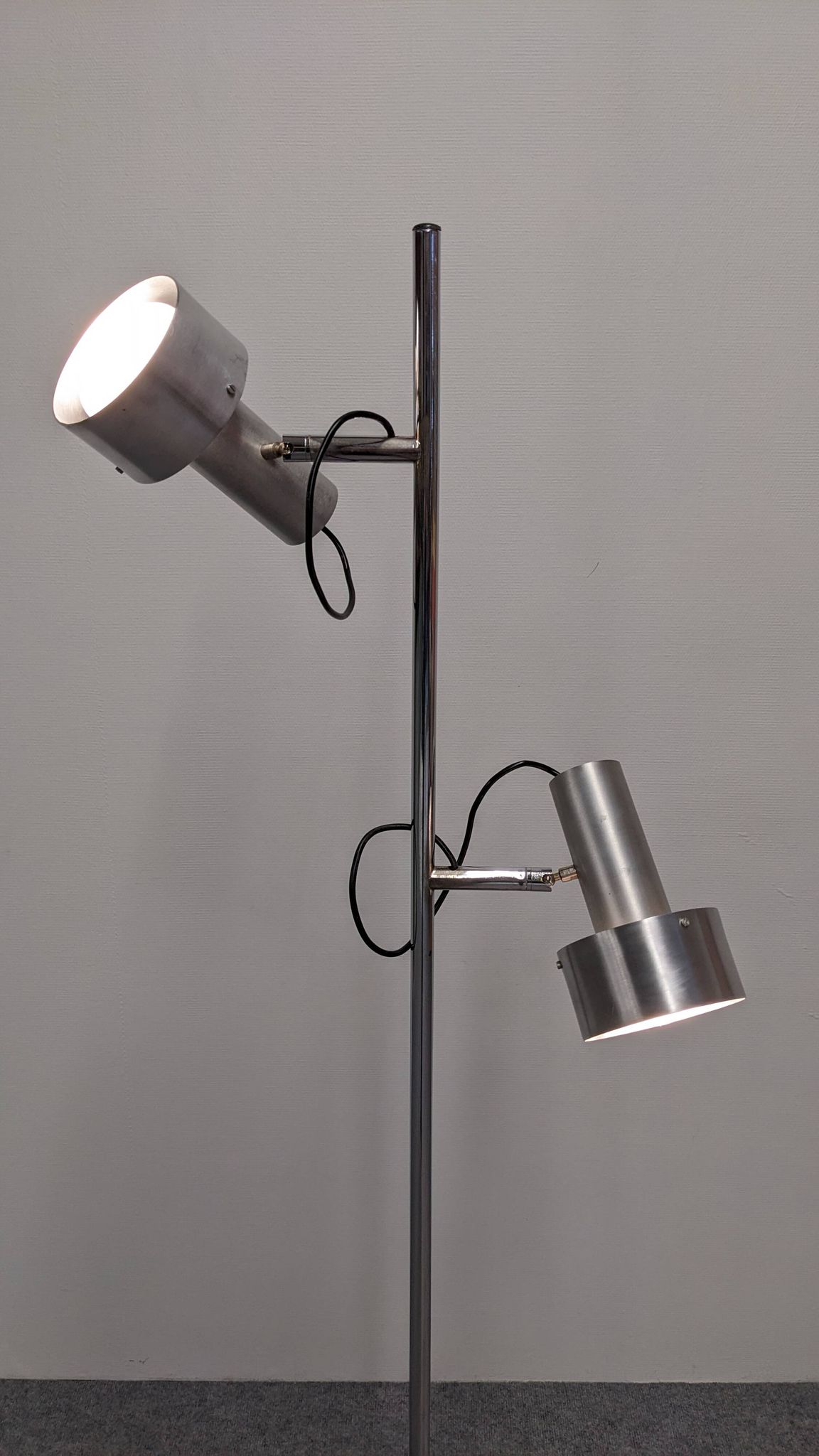Space age modernist floor lamp with 2 aluminium spots, France circa 1970.