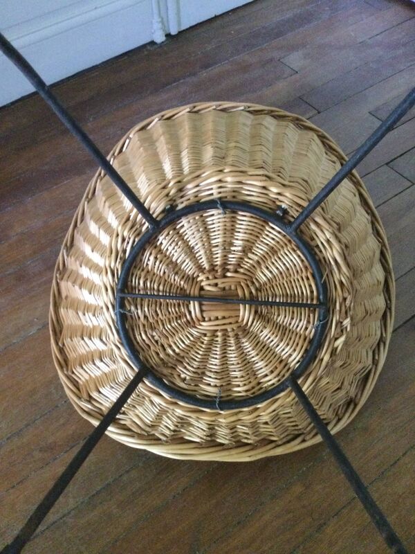Fauteuil corbeille ancien en rotin