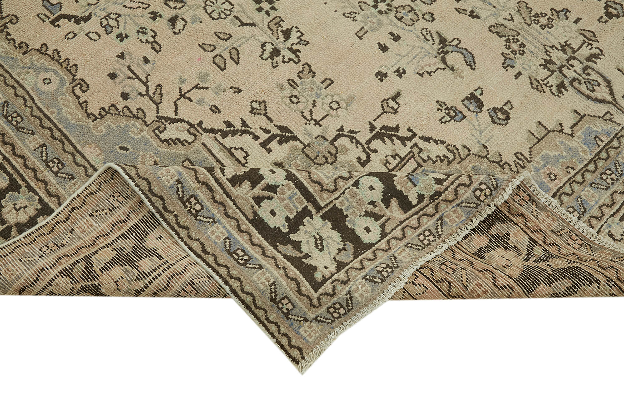 Hand-knotted persian vintage 1970s 246 cm x 346 cm beige wool carpet
