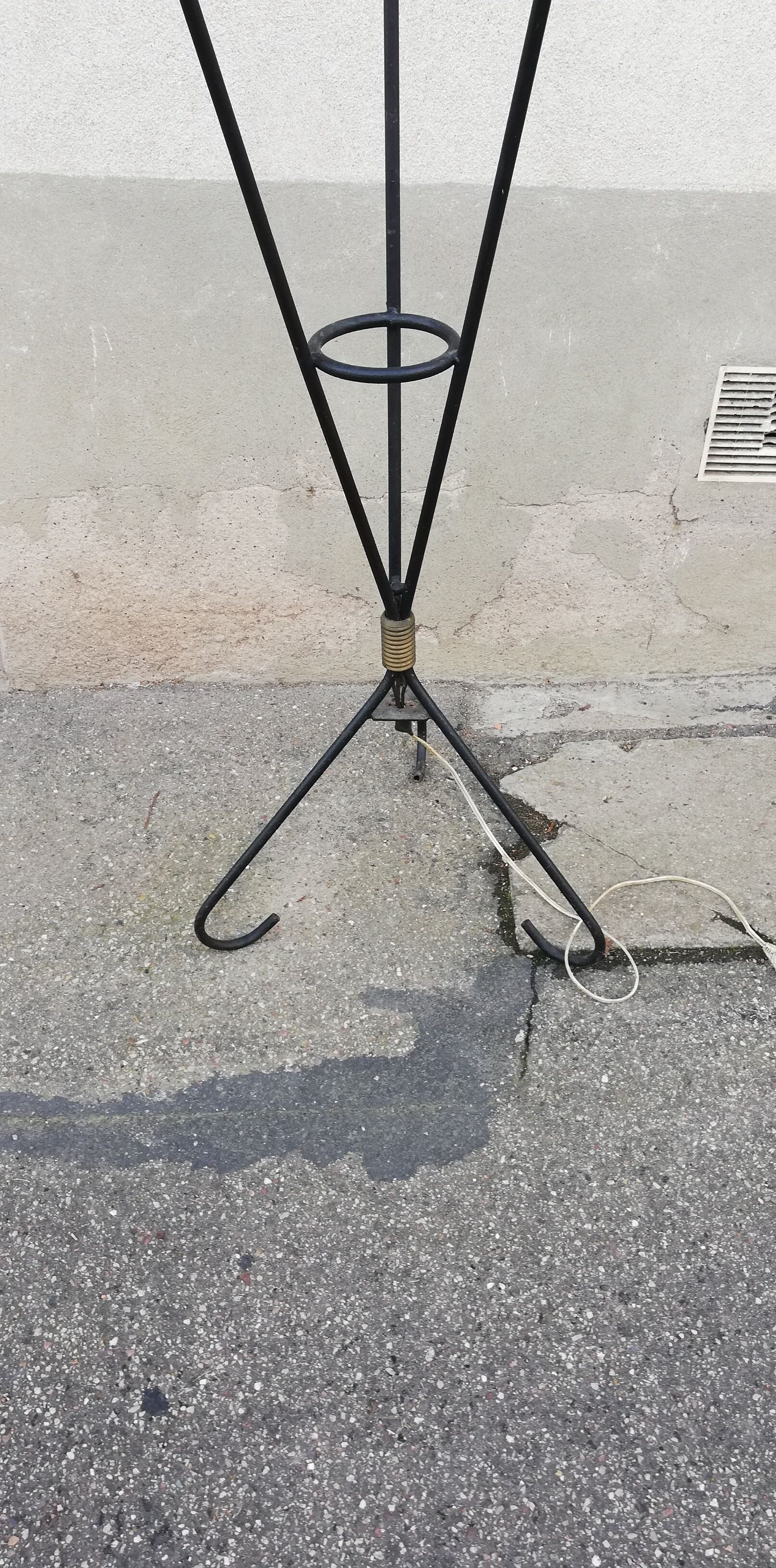 Vintage 3-spoke floor lamp